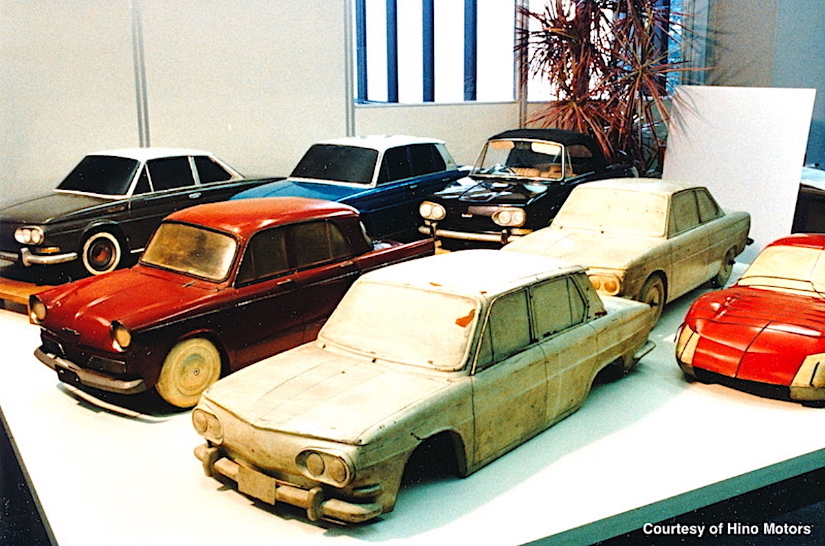 20180629_hino_design_all_models_w1200