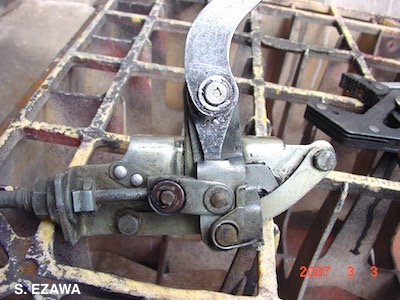 20070303 Choke Lever 02