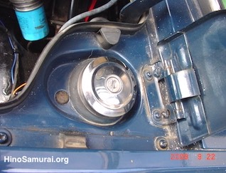 20090922_INOX_Fuel_Cap_3