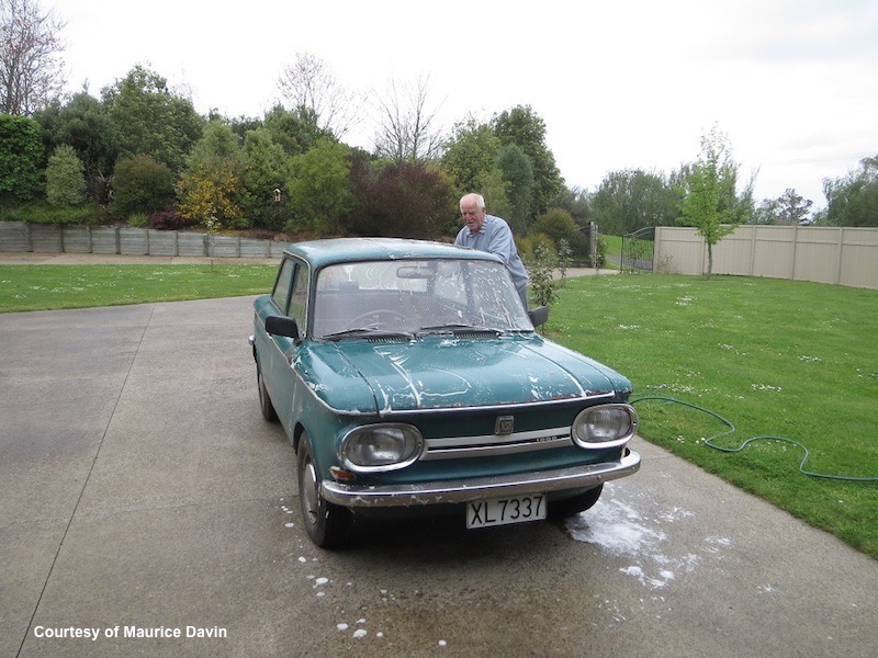 Keith washing NSU 1000C 14 October 2019