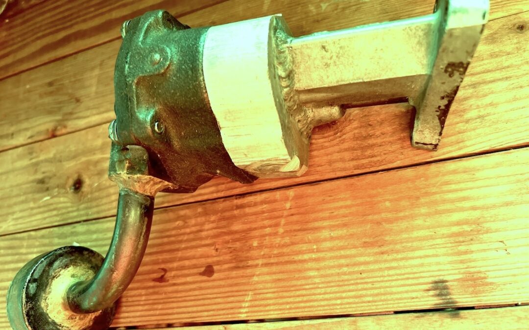 2024.12.24 考古学な日々 (20) – 古の部品：シボレー、鋳物製オイルポンプ